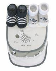 Set De  Medias Y  Baberos  5pzs